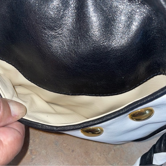 Pantera round black & white handbag - Picture 3 of 9